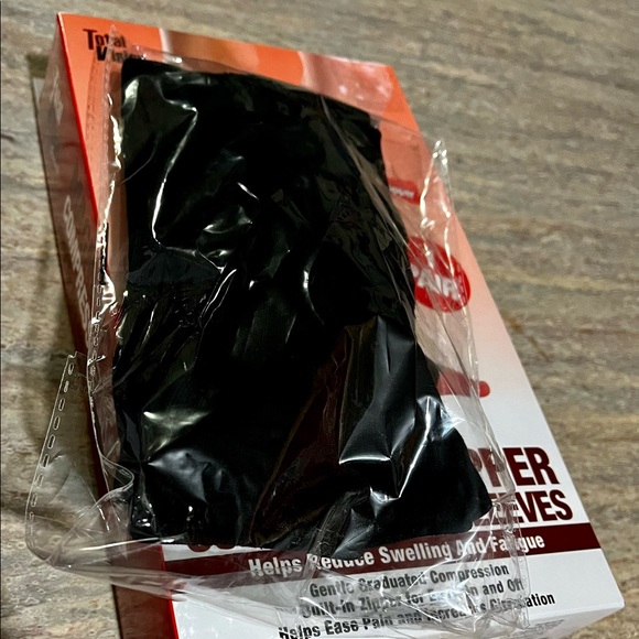 Total Vision Other New Total Vision Zipper Compression